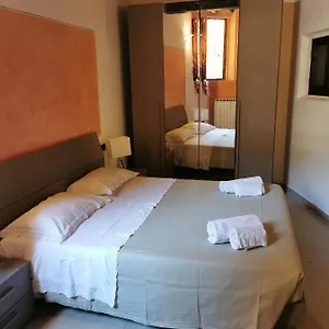 appartamento-la-piccola-contessa-firenze.it-tuscanyhotel.com/